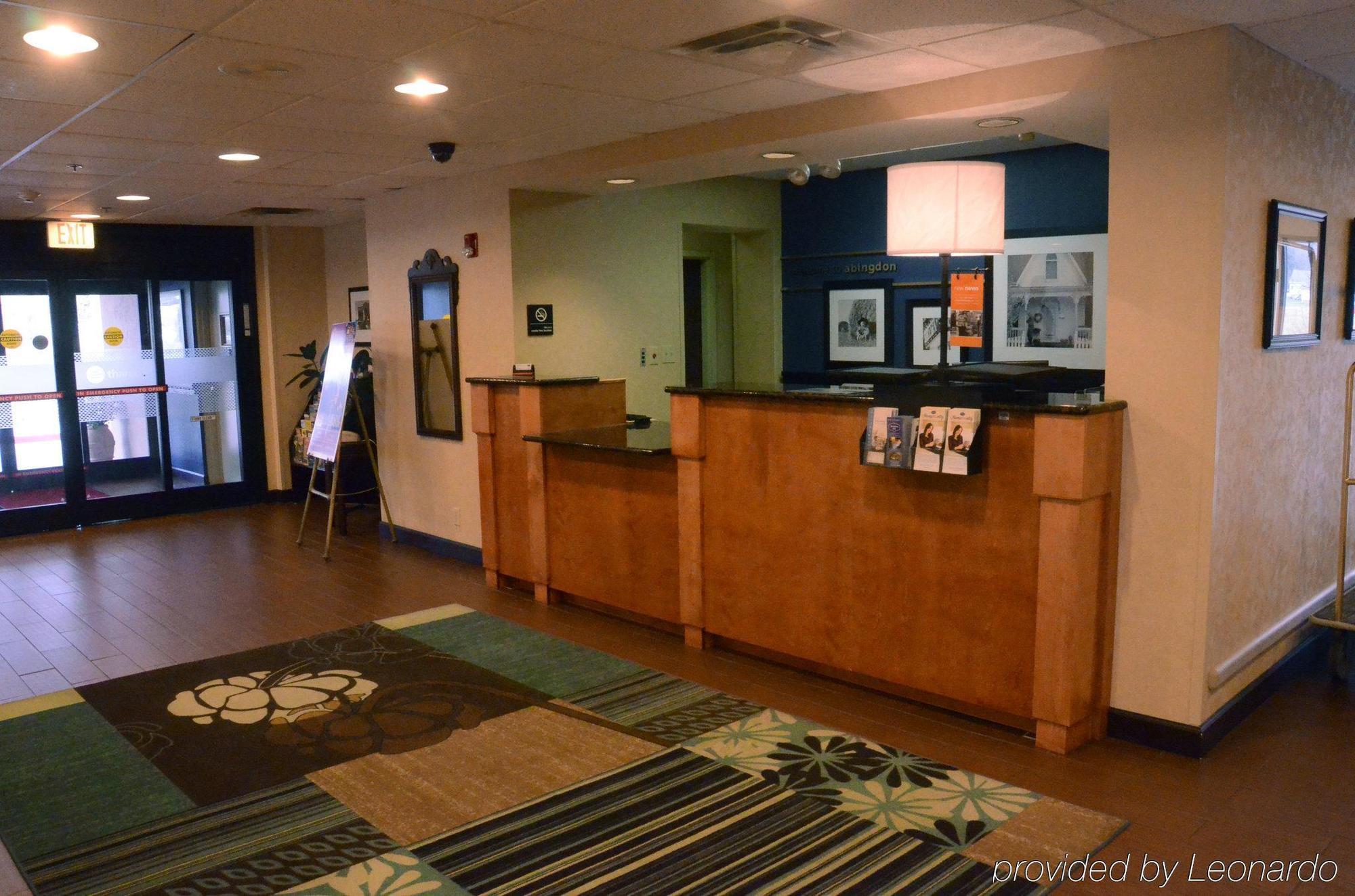 Hampton Inn Abingdon Esterno foto
