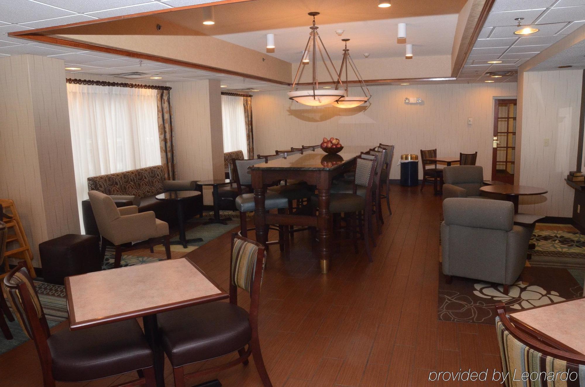 Hampton Inn Abingdon Esterno foto